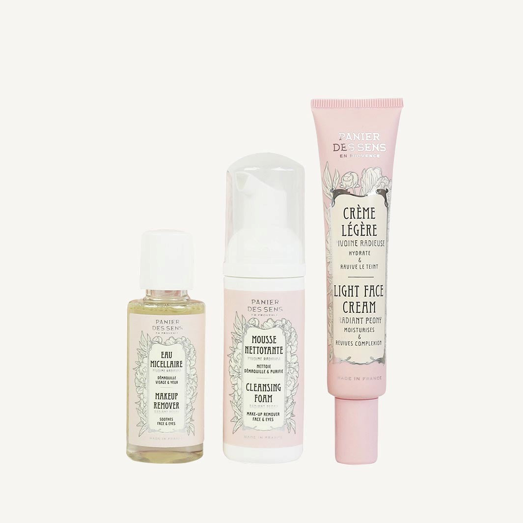 Toilettasje met micelair water, reinigingsmousse en lichte dagverzorging